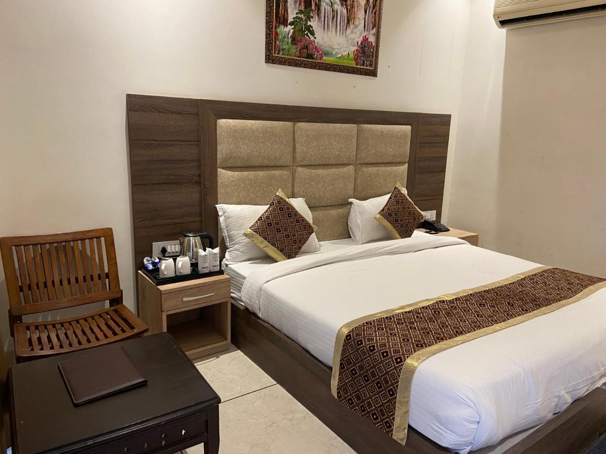 Hotel Exotic - 5 Min Walk From Golden Temple Amritsar Esterno foto