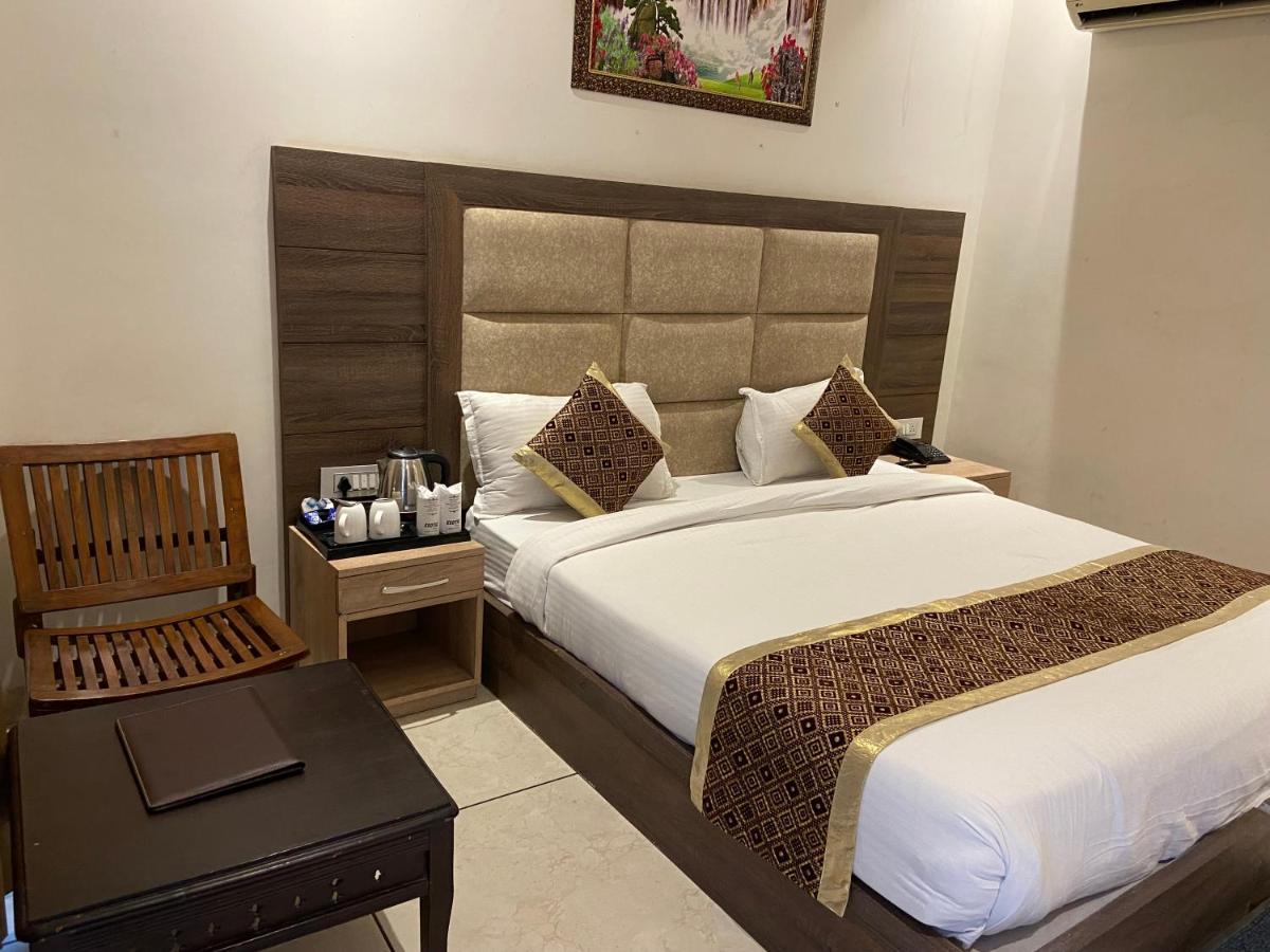 Hotel Exotic - 5 Min Walk From Golden Temple Amritsar Esterno foto