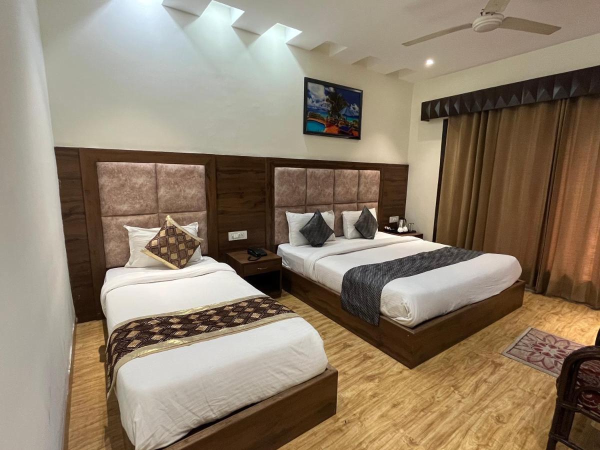 Hotel Exotic - 5 Min Walk From Golden Temple Amritsar Esterno foto